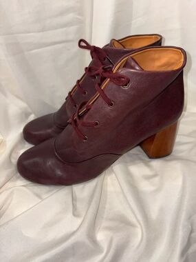 New Vintage Chie Mihara Olavia lace-up ankle boots Sz 41 -10 US